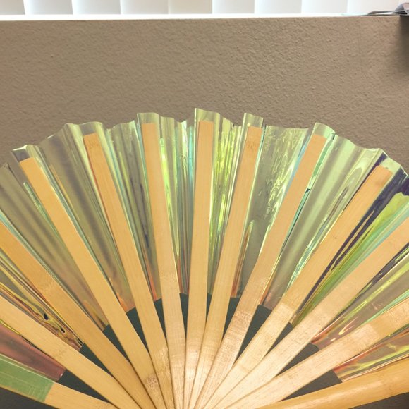 PRE-LOVED LASR - Liquid Shockwave Iridescent Fluid Rave Fan- MISC017 - Picture 8 of 10